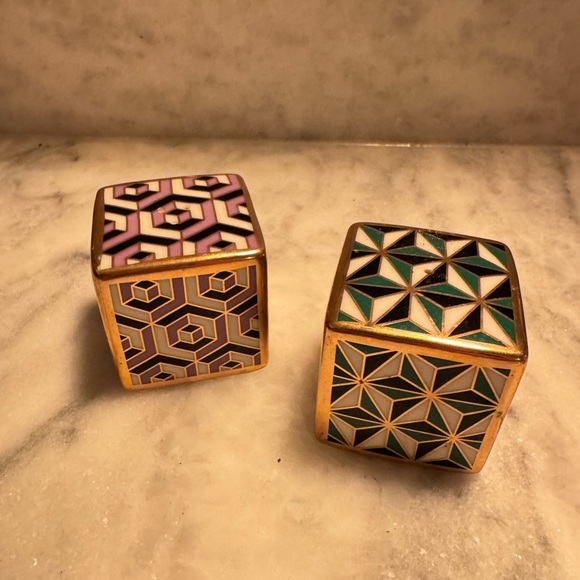JONATHAN ADLER Versailles Salt & Pepper Set - Picture 4 of 7